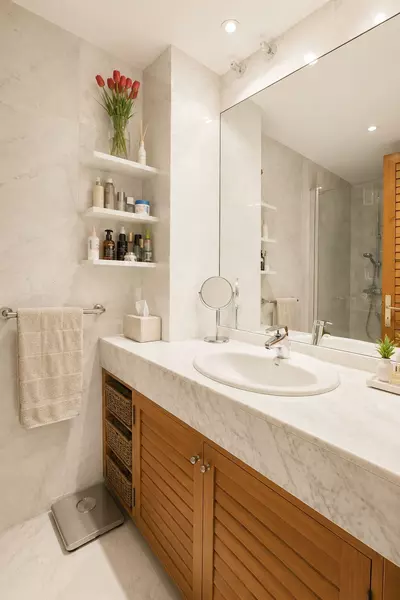 Top Floor Apartment in Estepona