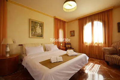 Detached Villa in Nueva Andalucía