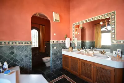 Detached Villa in Nueva Andalucía