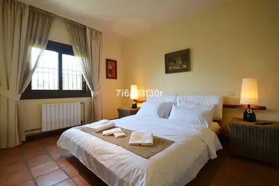 Detached Villa in Nueva Andalucía