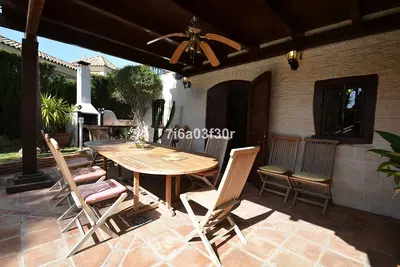 Detached Villa in Nueva Andalucía