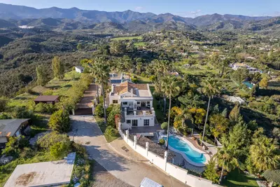 Detached Villa in Estepona