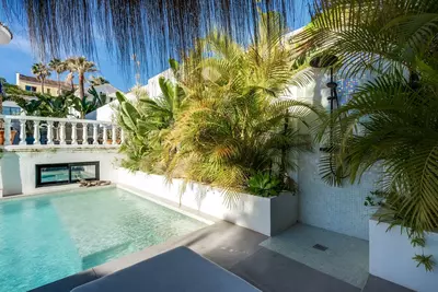 Detached Villa in Nueva Andalucía