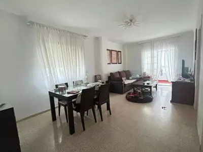 Middle Floor Apartment in Estepona