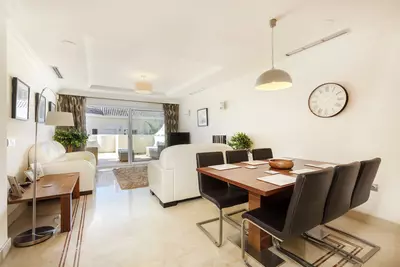 Middle Floor Apartment in Nueva Andalucía