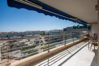 Middle Floor Apartment in Puerto Banús