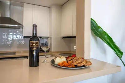 Middle Floor Apartment in Puerto Banús