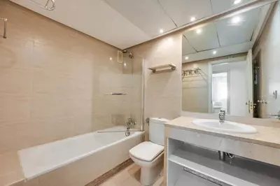 Middle Floor Apartment in Puerto Banús
