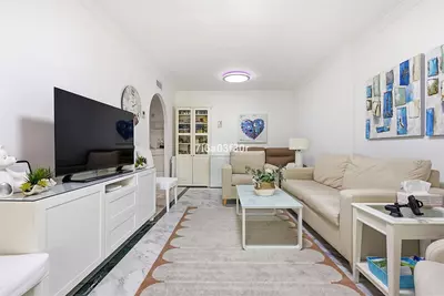 Middle Floor Apartment in Puerto Banús