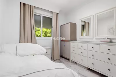 Middle Floor Apartment in Puerto Banús