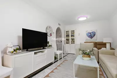 Middle Floor Apartment in Puerto Banús