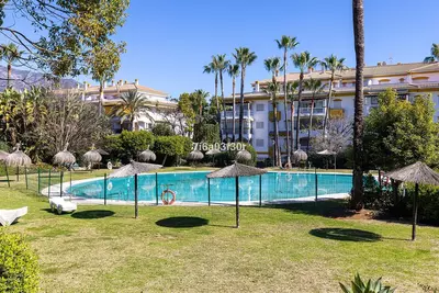 Middle Floor Apartment in Puerto Banús