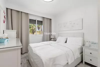Middle Floor Apartment in Puerto Banús