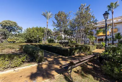 Middle Floor Apartment in Puerto Banús