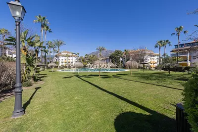 Middle Floor Apartment in Puerto Banús