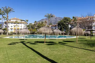 Middle Floor Apartment in Puerto Banús