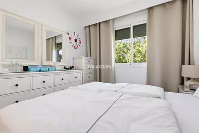 Middle Floor Apartment in Puerto Banús