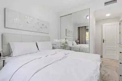 Middle Floor Apartment in Puerto Banús