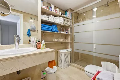 Middle Floor Apartment in Puerto Banús