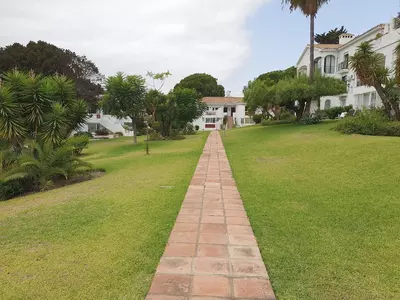 Top Floor Apartment in El Paraiso
