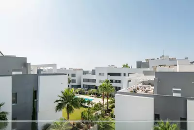 Top Floor Apartment in Estepona