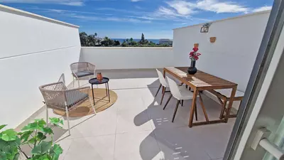 Middle Floor Apartment in Estepona