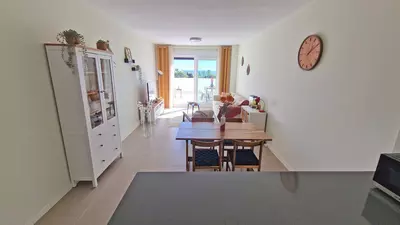 Middle Floor Apartment in Estepona