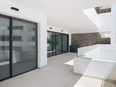 Middle Floor Apartment in Estepona