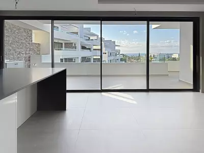 Middle Floor Apartment in Estepona