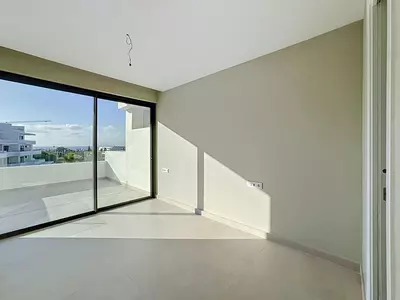Middle Floor Apartment in Estepona