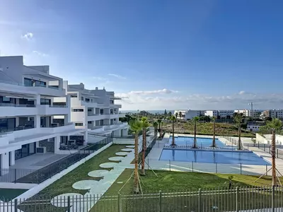Middle Floor Apartment in Estepona