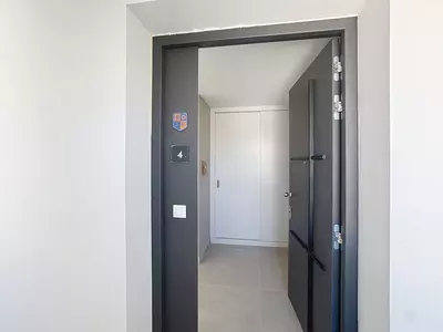 Middle Floor Apartment in Estepona