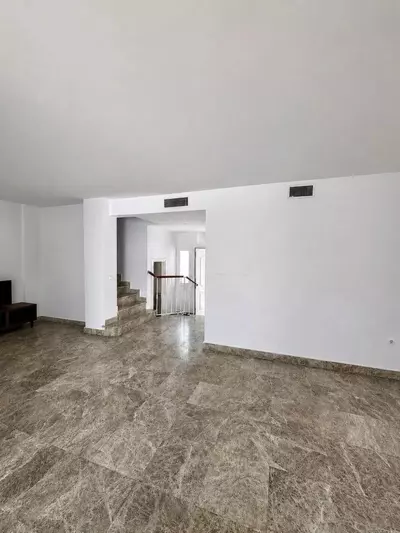 Townhouse in Nueva Andalucía