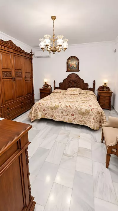 Semi-Detached House in Nueva Andalucía