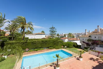 Townhouse in Nueva Andalucía