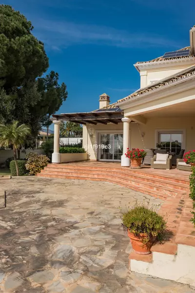 Detached Villa in Elviria