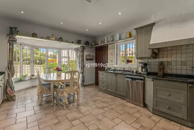Detached Villa in Elviria