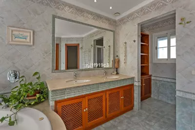 Detached Villa in Elviria