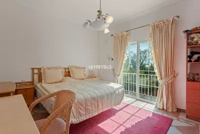 Detached Villa in Elviria