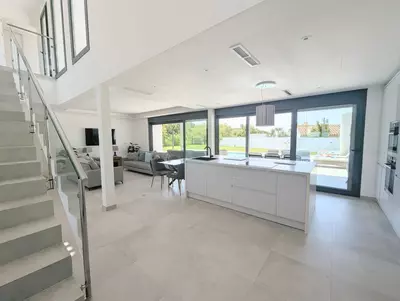 Detached Villa in Cabopino