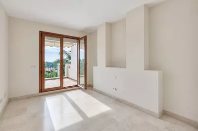 Townhouse in El Paraiso