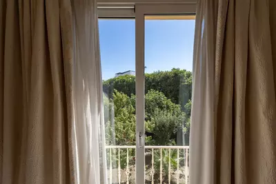 Detached Villa in El Paraiso