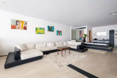 Detached Villa in El Paraiso