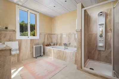 Detached Villa in El Paraiso