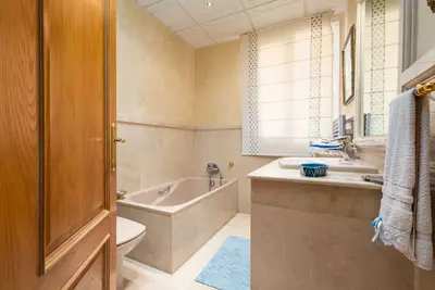 Detached Villa in El Paraiso