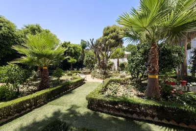 Detached Villa in El Paraiso