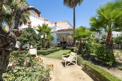 Detached Villa in El Paraiso