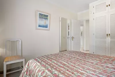 Middle Floor Apartment in Elviria