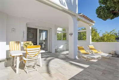 Middle Floor Apartment in Elviria