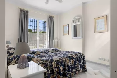 Middle Floor Apartment in Elviria